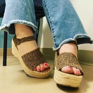 Leopard Microsuede Wedge Espadrille Sandal 8 Platform Heel Shoe Buckle